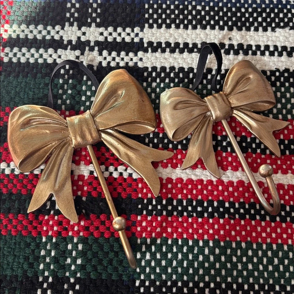 🎀🆕Gold Bow Wall Hooks, Bundle Of 2, Lg And Sm🎀